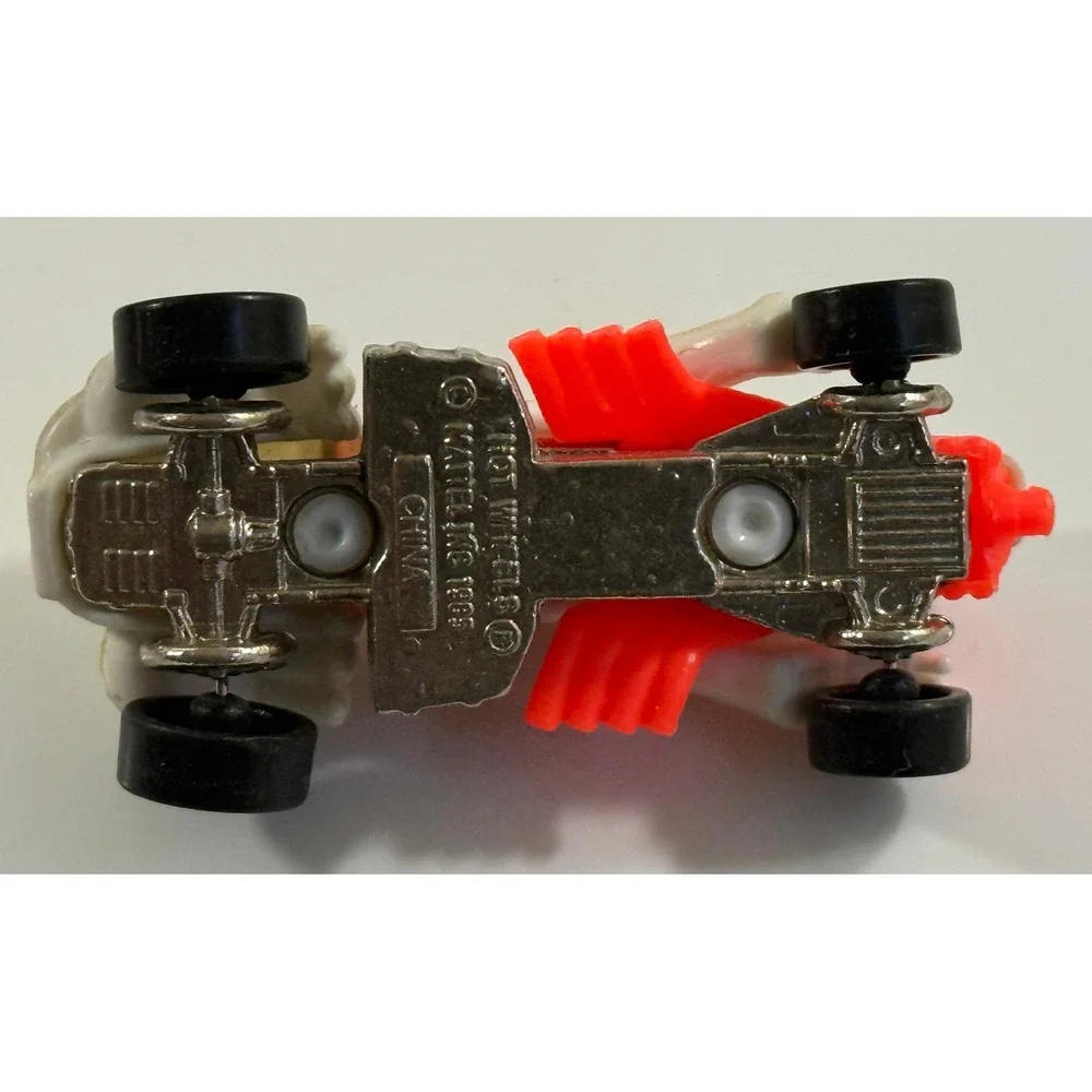 Hot Wheels Ratmobile Kids 1:64 White Neon Orange Vintage 1988 Diecast Car